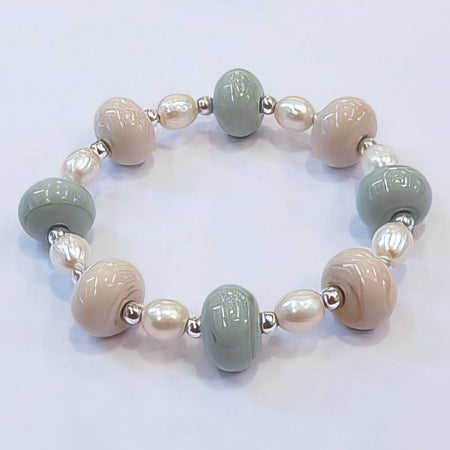 Armband Soft Color Grün mit Süsswasserperlen und 925 Silber