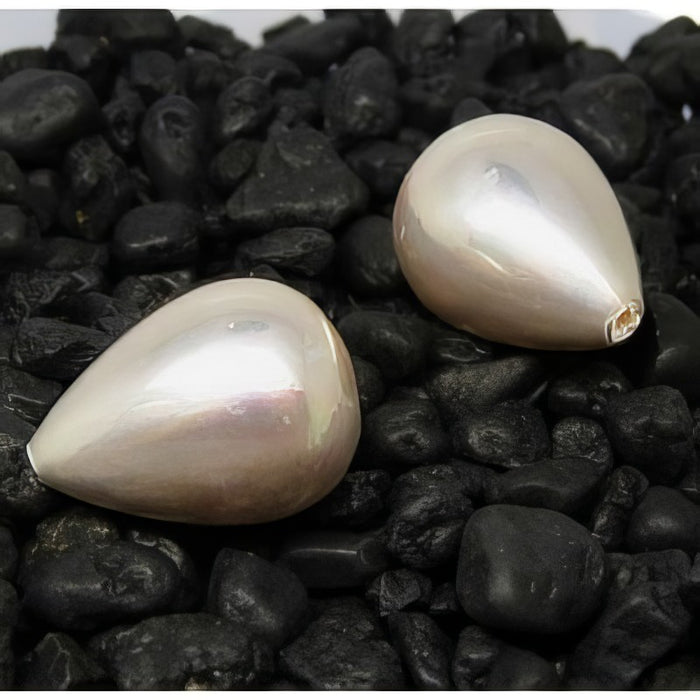 Muschelkern Perle Tropfen taube 18x13mm 1 Stk.