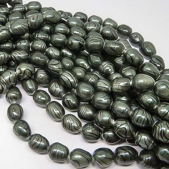 Süsswasserperle Grün Zebra 8-12x8-9mm L 0.8mm 1Strang – Bild 2
