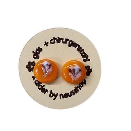 Ohrstecker Chirurgenstahl orange mit Feder handgemacht