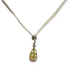 Kette mit Tropfen Grün mit rosa Punkten Murano Glas matt