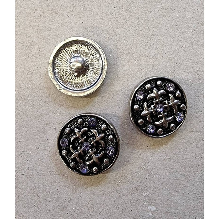 Knopf Antik Chic Metall Kreuz violett  Chunk  1 Stück