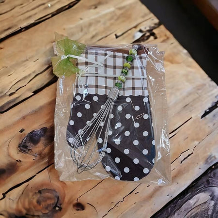 Schwingbesen mit Ofenhandschuh fifties style braun grün 1 Set