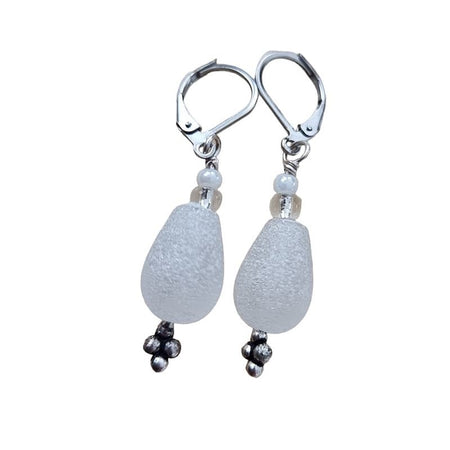 20 Stk. Glasperlen Tropfen weiss mit Spezial Glitzerummantelung – Bild 2