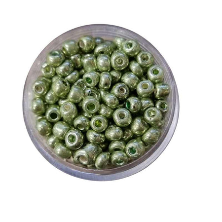 Rocailles antik grün 4mm ca. 17gr.