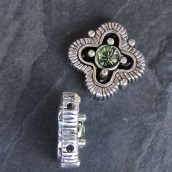 Abstandhalter Blume rille Swarovski grün 10Stück