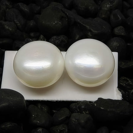 Süsswasserperlen Weiss 9-10mm Button peg 1 Paar
