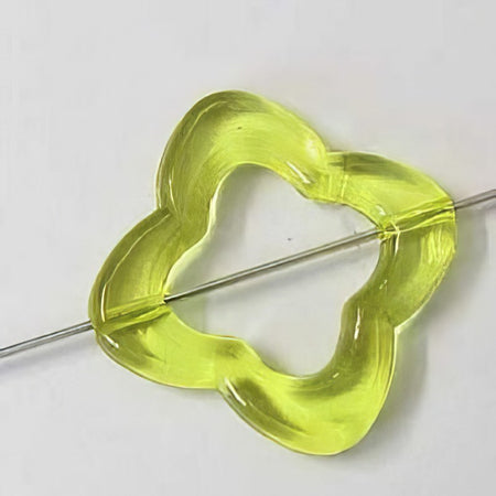 Ayril Blume Kreuz grüngelb 32x32mm 2 Stück