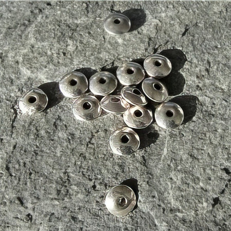 Linsen Perlen 2x6mm Loch 1,3mm 10 Stück