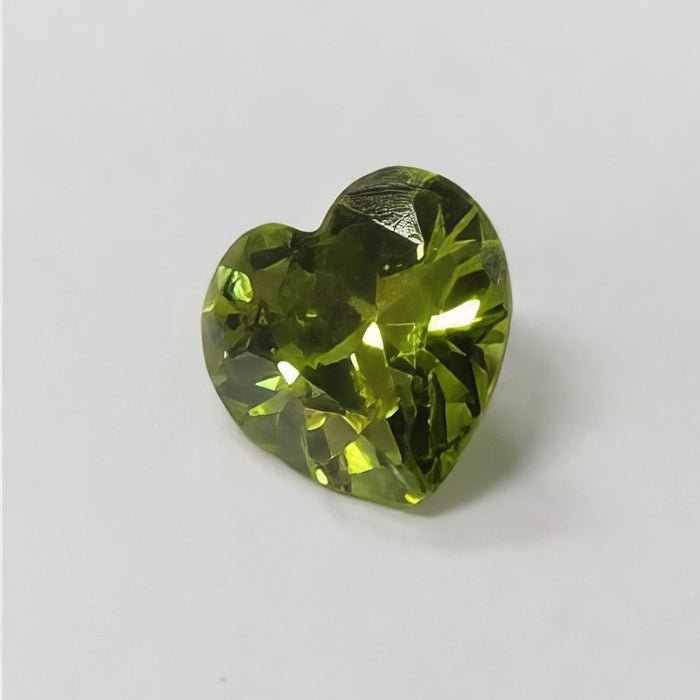 Zirkonia grün Herz 5mm  bis 650 C° Farbstabil1 Stück Diamant Schliff