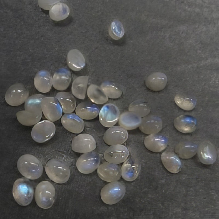 Cabochon Mondstein oval 7x5mm 1Stk.