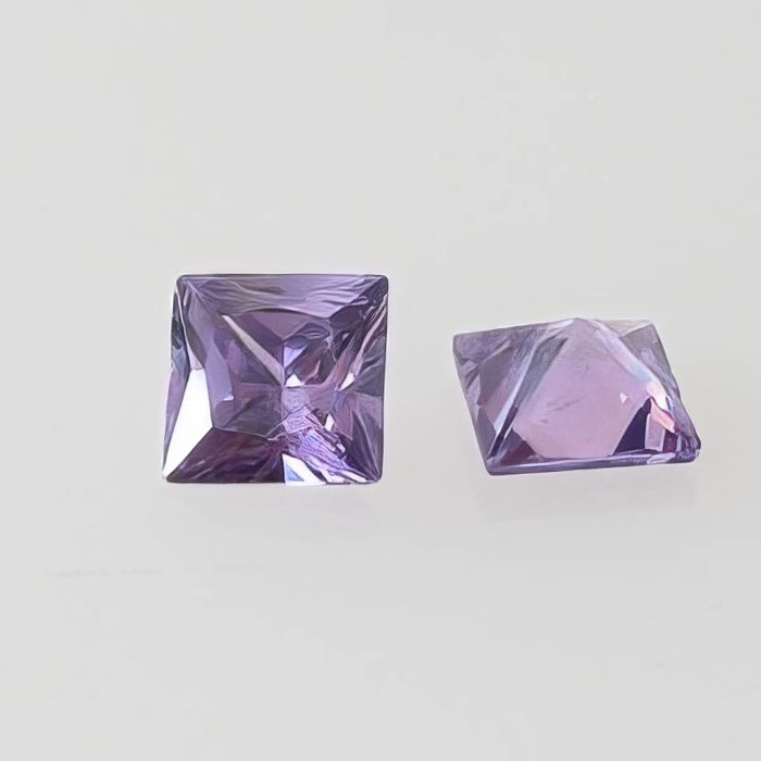Zirconia violett 8x8mm bis 650 C° Farbstabil  1 Stück