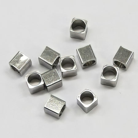 Edelstahlperle Würfeli 2,5x2,5mm 10 Stück
