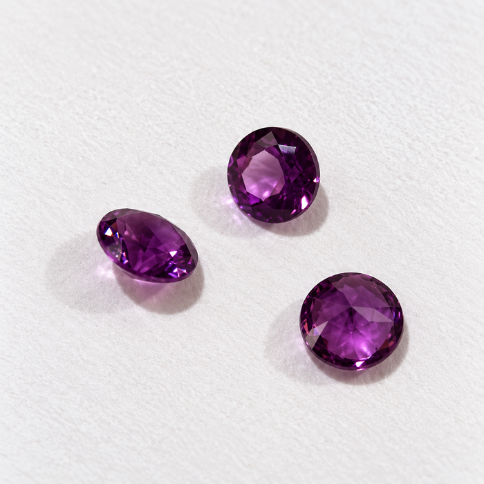 Zirkon Violett dunkel 2 mm – farbstabil bis 850 °C – 1 Stück