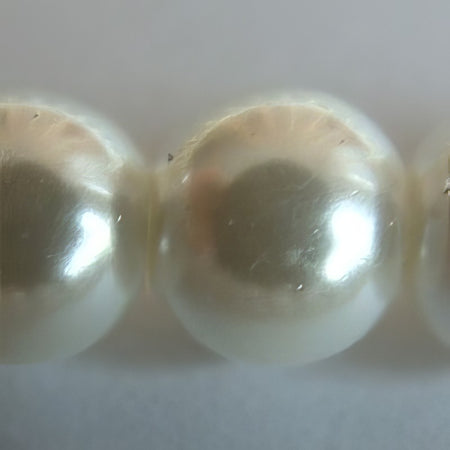 Glasperle weiss Perlenschimmer 6mm  20Stück